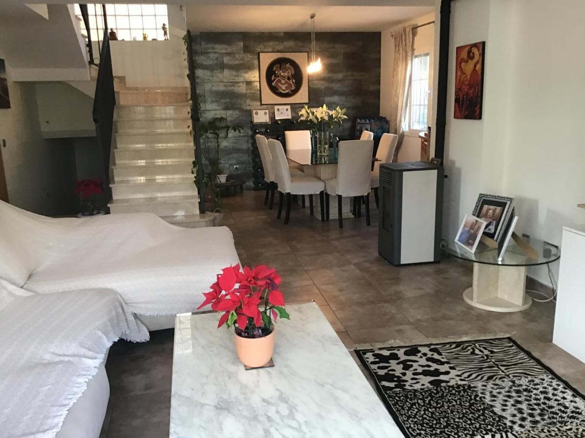 Double Room With Shared Bathroom And Shared Communal Areas R4 Л'Алфас дел Пи Екстериор снимка