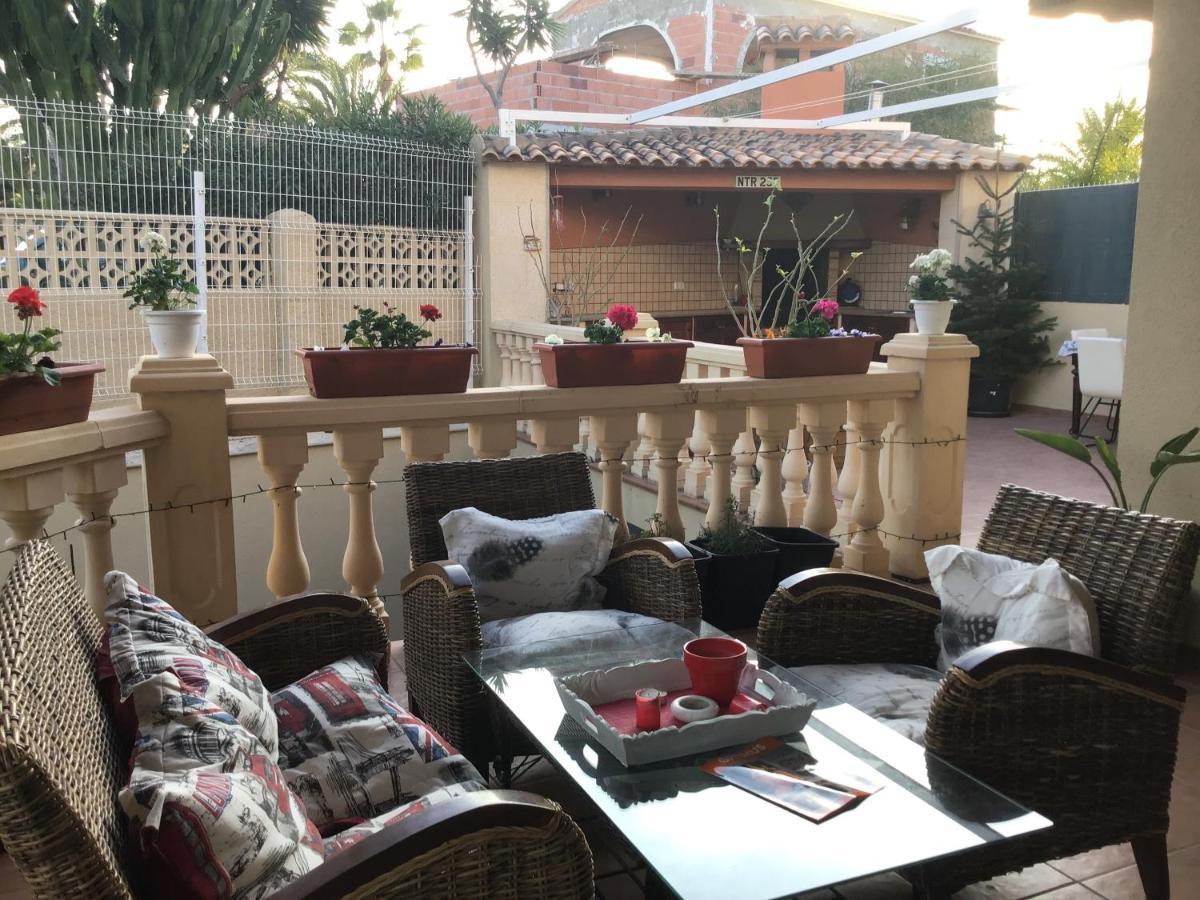Double Room With Shared Bathroom And Shared Communal Areas R4 Л'Алфас дел Пи Екстериор снимка